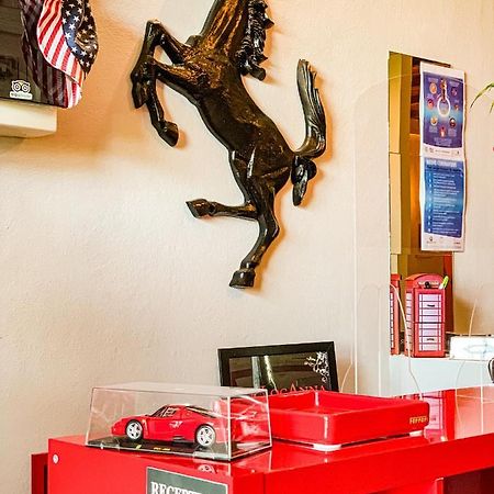 Hotel La Locanna Serramazzoni Zewnętrze zdjęcie