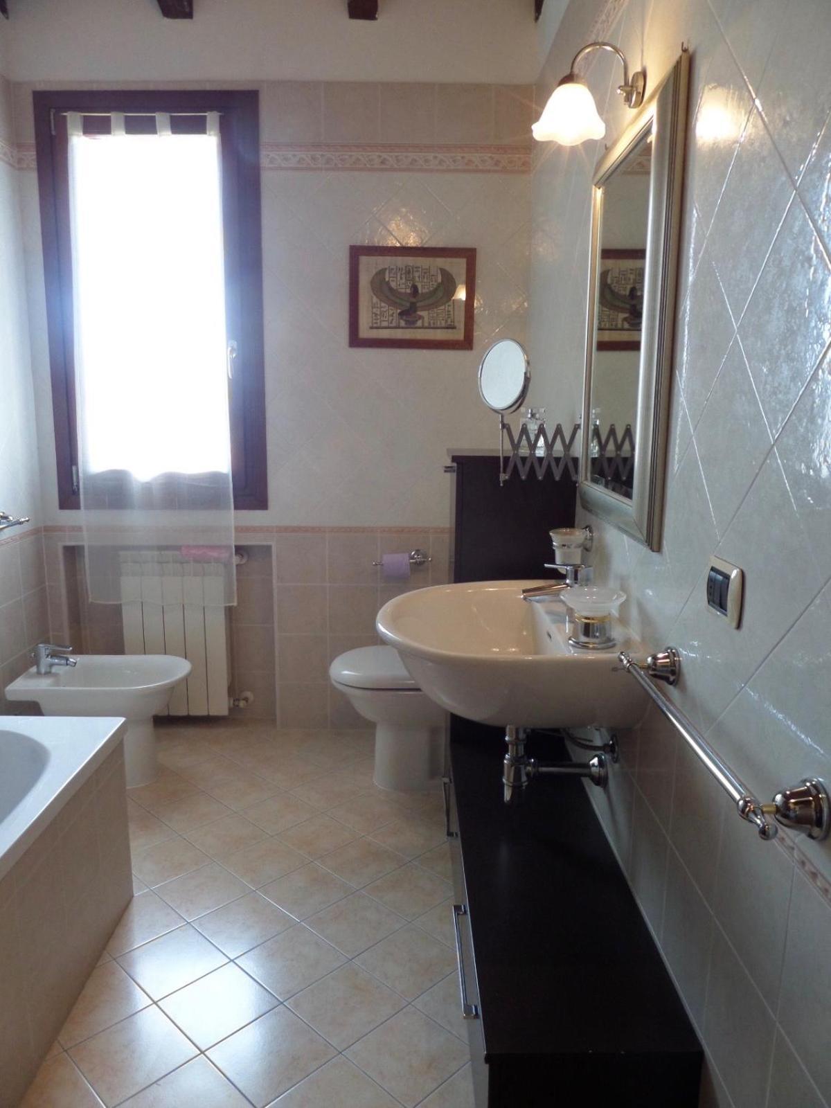 Hotel La Locanna Serramazzoni Zewnętrze zdjęcie