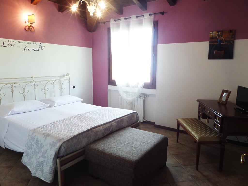 Hotel La Locanna Serramazzoni Zewnętrze zdjęcie