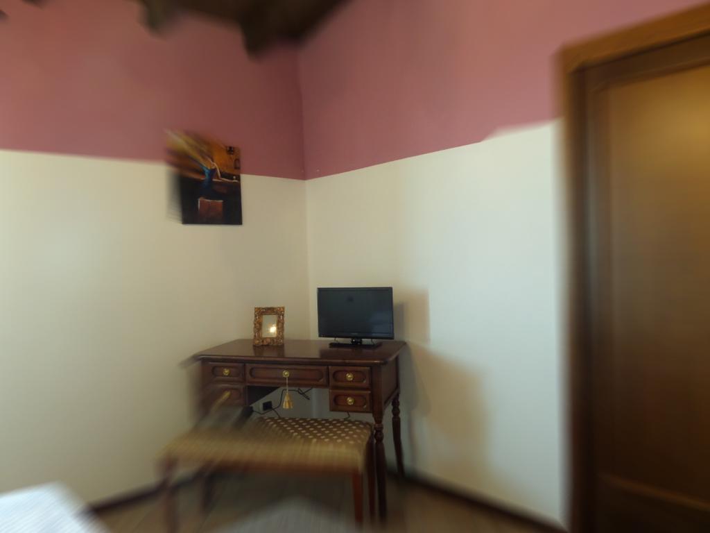 Hotel La Locanna Serramazzoni Zewnętrze zdjęcie